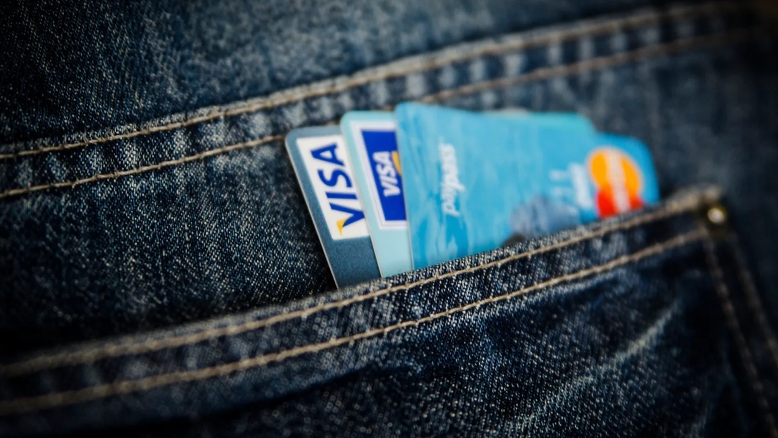 Institutions keep staking as Ethereum yields slip to 2.63%